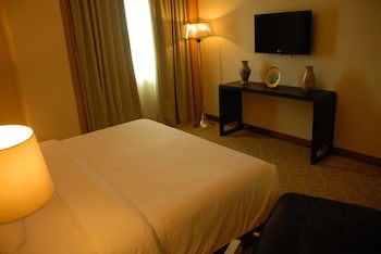 The Pavilion Hotel