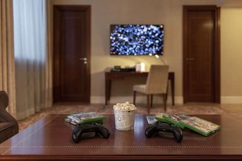 Grand Hotel Vilnius, Curio Collection By Hilton