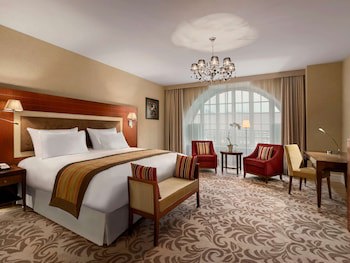 Grand Hotel Vilnius, Curio Collection By Hilton