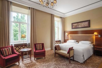 Grand Hotel Vilnius, Curio Collection By Hilton