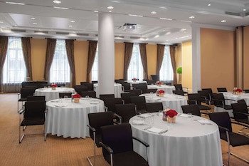 Grand Hotel Vilnius, Curio Collection By Hilton