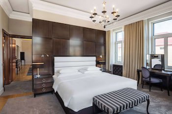 Grand Hotel Vilnius, Curio Collection By Hilton