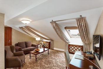 Grand Hotel Vilnius, Curio Collection By Hilton