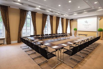 Grand Hotel Vilnius, Curio Collection By Hilton