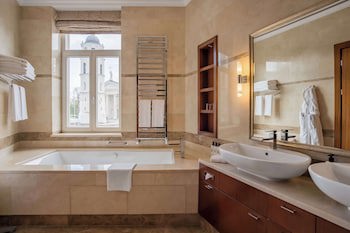 Grand Hotel Vilnius, Curio Collection By Hilton