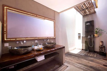 Blue Karma Dijiwa Seminyak