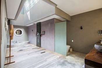 Blue Karma Dijiwa Seminyak