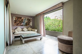 Blue Karma Dijiwa Seminyak