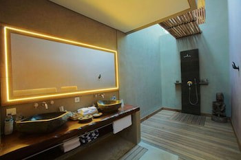 Blue Karma Dijiwa Seminyak