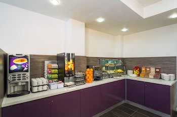 Holiday Inn Express Harlow, An Ihg Hotel