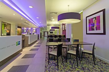 Holiday Inn Express Harlow, An Ihg Hotel
