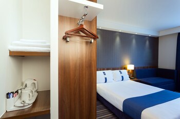 Holiday Inn Express Harlow, An Ihg Hotel