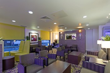Holiday Inn Express Harlow, An Ihg Hotel