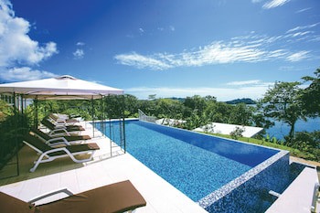 Bocas Del Mar Hotel
