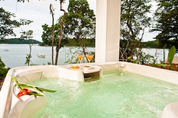Bocas Del Mar Hotel