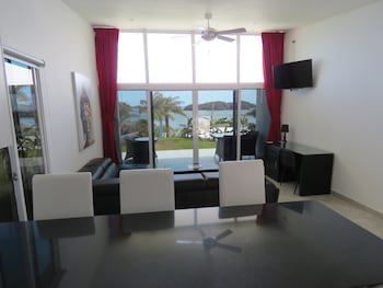 Bocas Del Mar Hotel