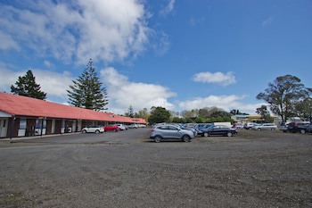 Airport Manor Inn