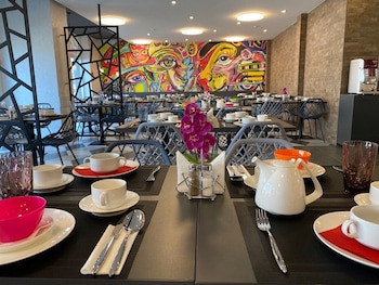 Amarant Hotel
