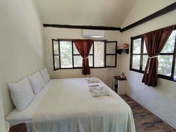 Kin Balam Cabanas