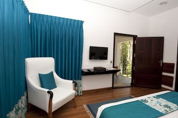 Niraamaya Cardamom Club
