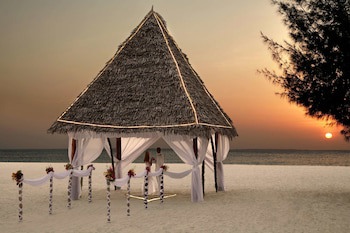 Gold Zanzibar Beach House & Spa