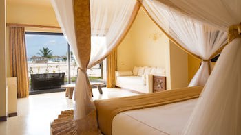 Gold Zanzibar Beach House & Spa