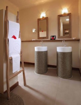 Gold Zanzibar Beach House & Spa