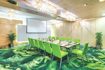 Al Khoory Executive Hotel