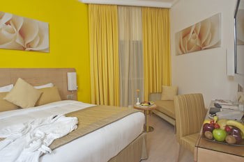 Al Khoory Executive Hotel