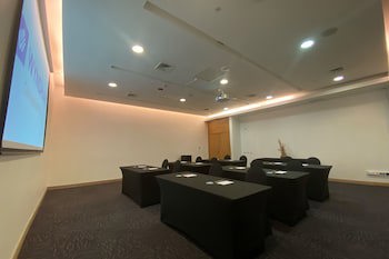 Wyndham Concepcion Pettra