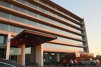 Wyndham Concepcion Pettra