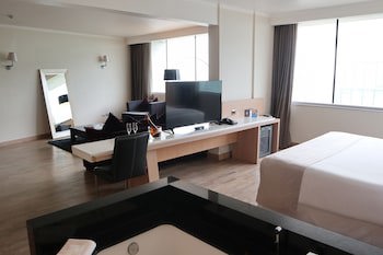 Wyndham Concepcion Pettra
