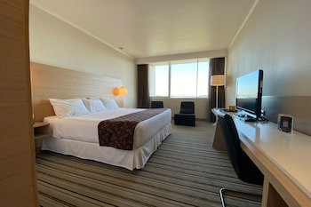 Wyndham Concepcion Pettra