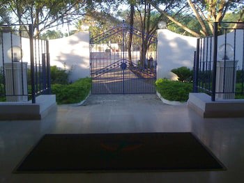 Hotel Villa Capri Salon & Spa