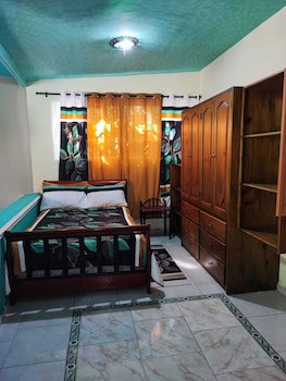 Hotel Villa Capri Salon & Spa