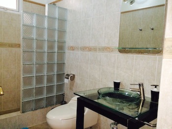 Hotel Villa Capri Salon & Spa