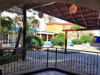 Hotel Villa Capri Salon & Spa