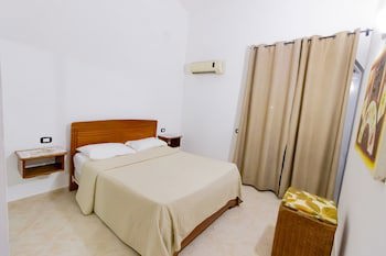 Hotel Villa Capri Salon & Spa