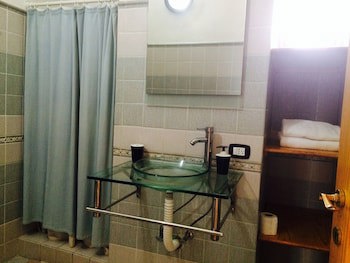 Hotel Villa Capri Salon & Spa