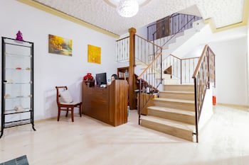 Hotel Villa Capri Salon & Spa