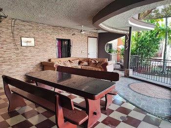 Hotel Villa Capri Salon & Spa