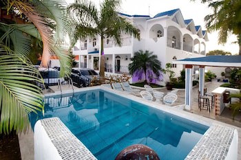Hotel Villa Capri Salon & Spa