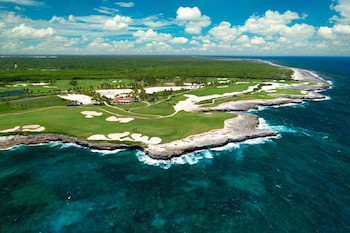 Four Points By Sheraton Puntacana Village