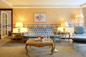 The Chitou Lemidi Hotel