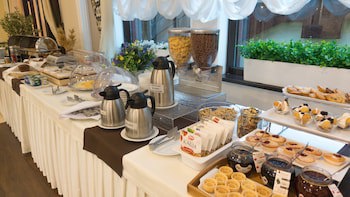 Regency Hotel