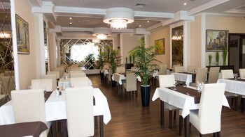 Regency Hotel