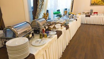Regency Hotel