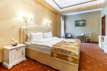 Regency Hotel