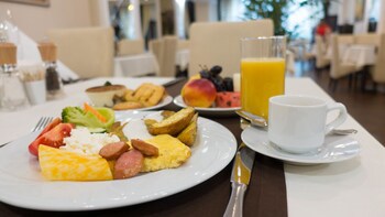 Regency Hotel
