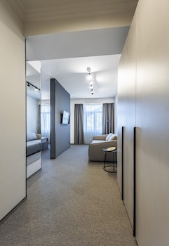 Regency Hotel
